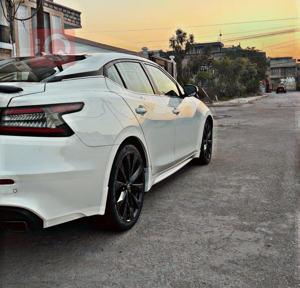 نیسان مەگزیما